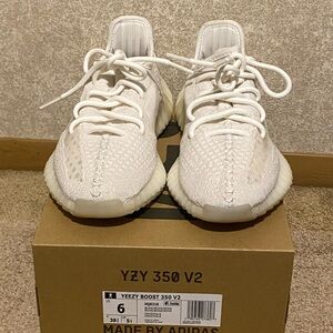 Adidas Men’s Yeezy Boost 350 V2 White Sneakers